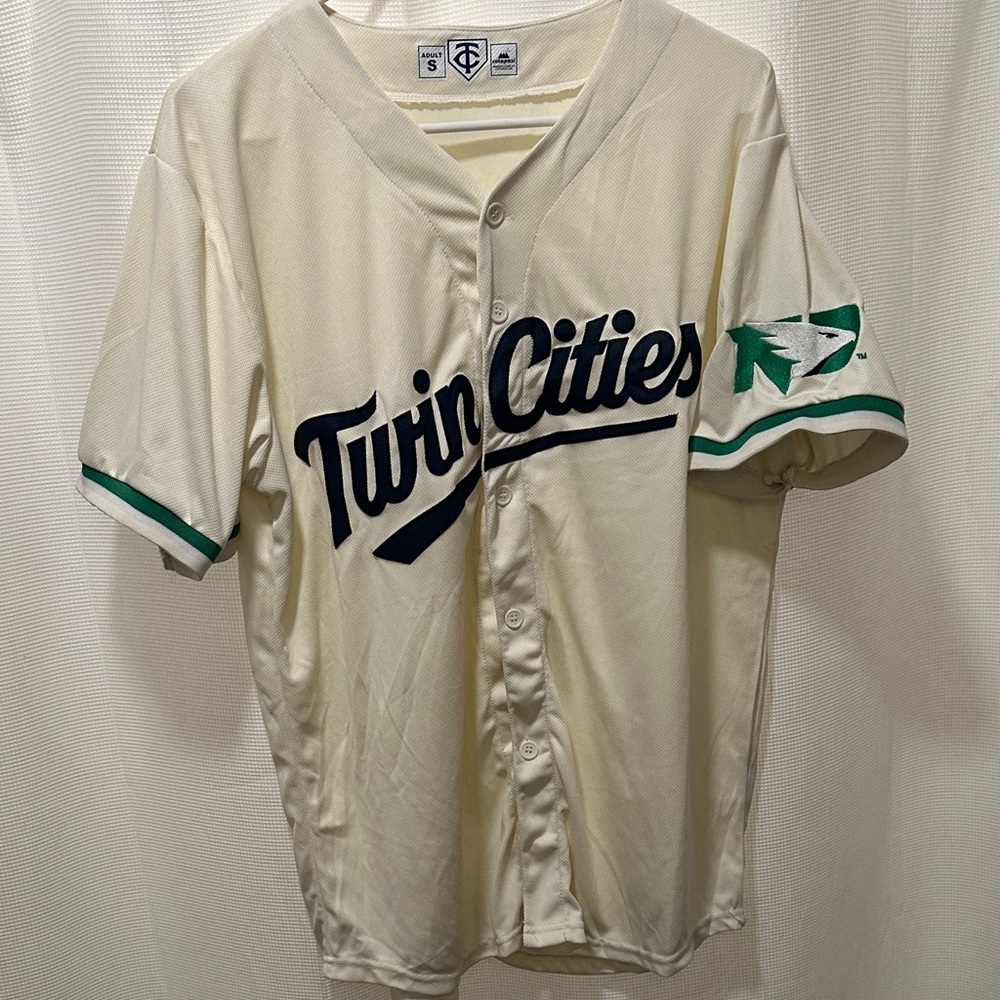MN Twins x UND Collab Jersey Adult Small